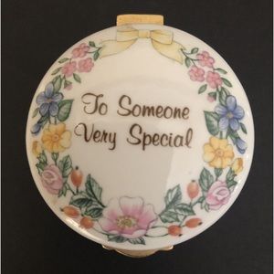 Stratfordshire Small Hinged Trinket Box